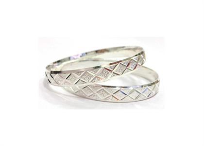 Gold Plated | Diamond Cut Bangles